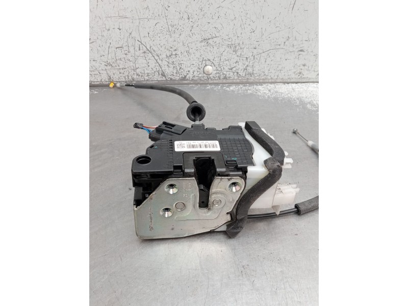 Recambio de motor cierre centralizado delantero derecho para kia carens iv 1.7 crdi referencia OEM IAM 81320A4010  2013 5P