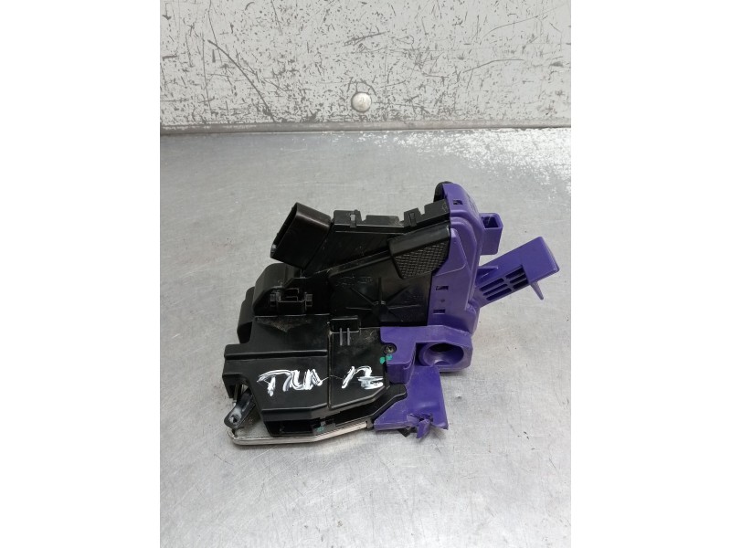 Recambio de motor cierre centralizado trasero izquierdo para kia carens iv 1.7 crdi referencia OEM IAM 81410A4030  2013 5P