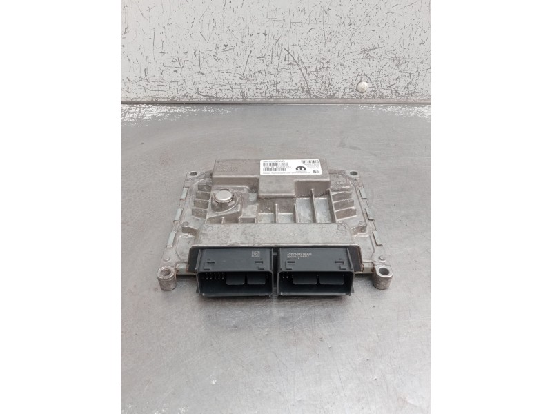 Recambio de centralita motor uce para jeep renegade referencia OEM IAM 68402685AC 46351708 A2C76533006 2021