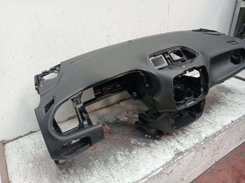 Recambio de salpicadero para jeep renegade referencia OEM IAM   2021