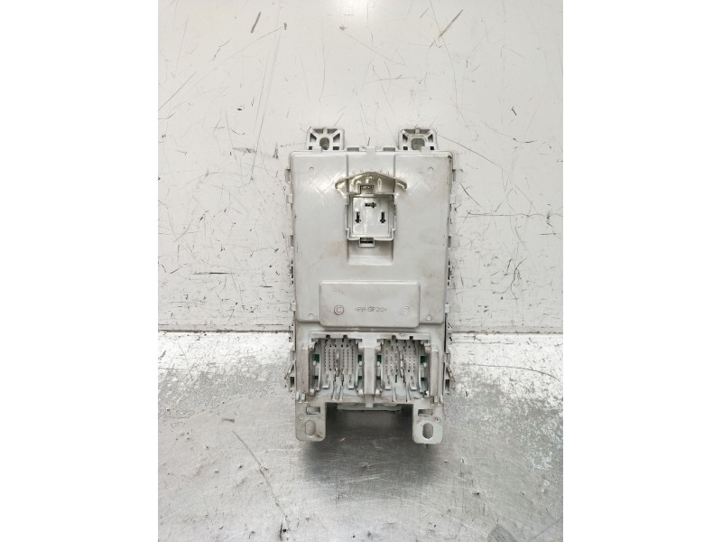 Recambio de caja reles / fusibles para hyundai i20 ii (gb, ib) 1.2 referencia OEM IAM 91950C8520 HC8F0272 2014
