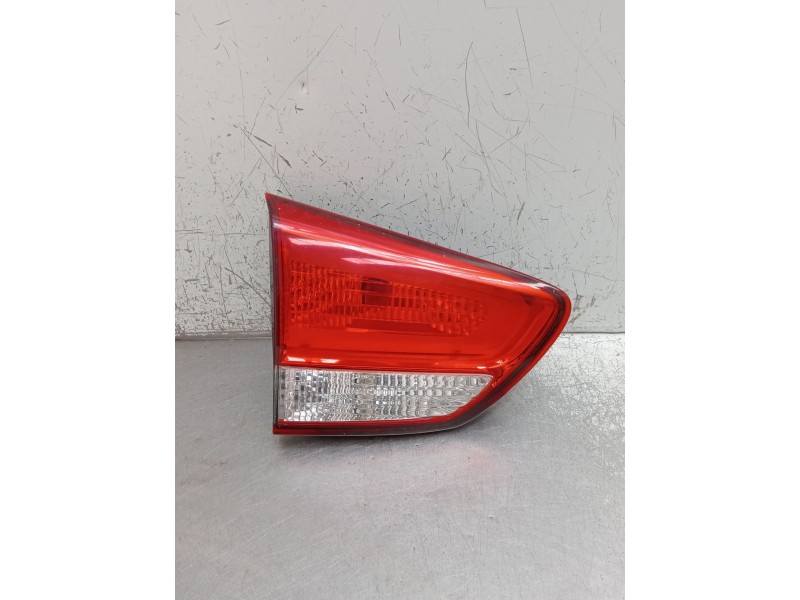 Recambio de piloto trasero izquierdo interior para kia carens iv 1.7 crdi referencia OEM IAM   2013