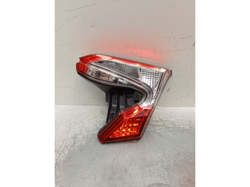 Recambio de piloto trasero derecho interior para toyota c-hr (_x1_) 1.8 hybrid (zyx10_, zyx11_) referencia OEM IAM 81580F4010  