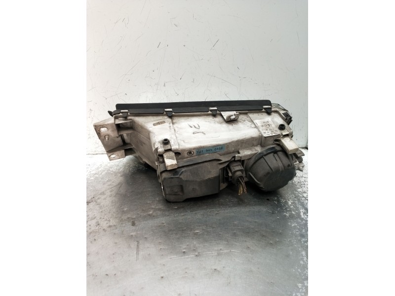 Recambio de faro derecho para skoda octavia i (1u2) 1.6 referencia OEM IAM 1U1941016E  2000