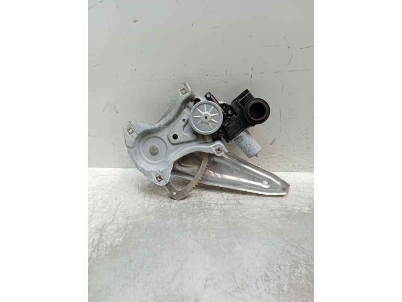 Recambio de elevalunas trasero izquierdo para toyota c-hr (_x1_) 1.8 hybrid (zyx10_, zyx11_) referencia OEM IAM 69840F4010 85710