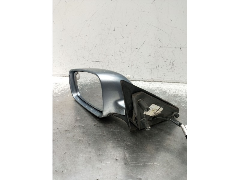 Recambio de retrovisor izquierdo para skoda octavia i (1u2) 1.6 referencia OEM IAM  ELÉCTRICO 2000
