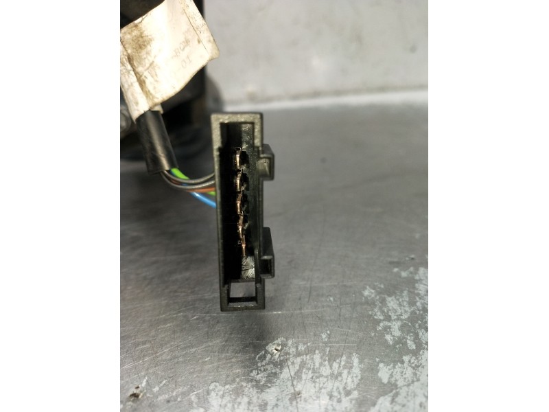 Recambio de retrovisor izquierdo para skoda octavia i (1u2) 1.6 referencia OEM IAM  ELÉCTRICO 2000