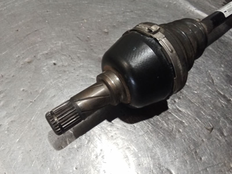 Recambio de transmision delantera izquierda para volvo v70 ii (285) 2.4 referencia OEM IAM P8689227 T011109 00