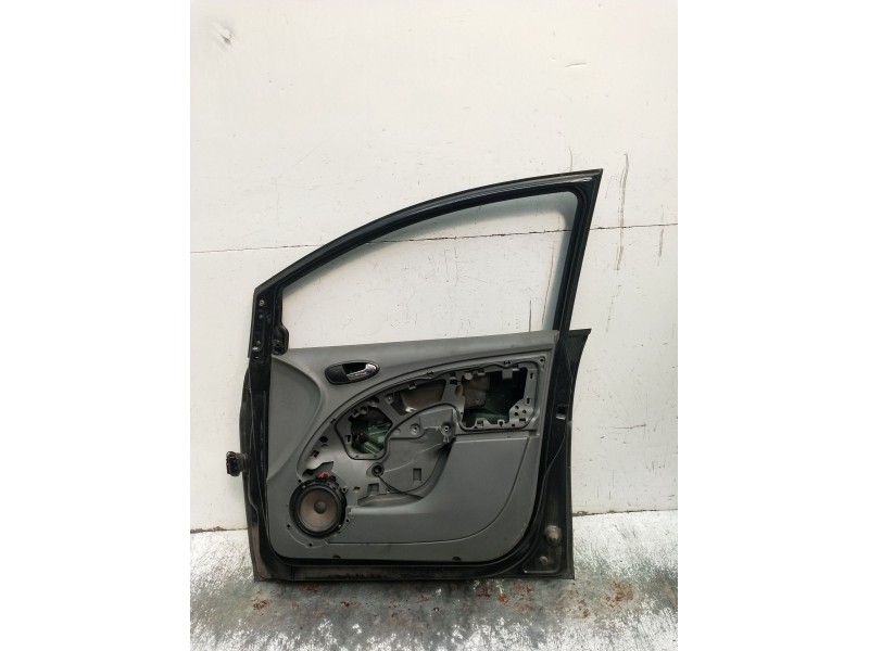 Recambio de puerta delantera derecha para seat toledo iii (5p2) 2.0 tdi 16v referencia OEM IAM  5P 