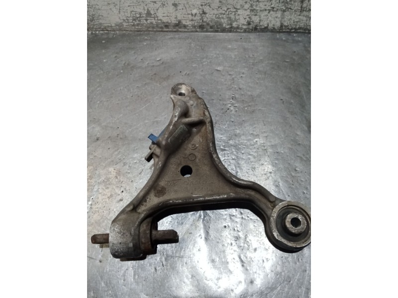 Recambio de brazo suspension inferior delantero derecho para volvo v70 ii (285) 2.4 referencia OEM IAM 9492120  