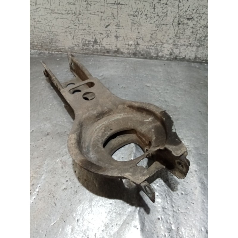 Recambio de brazo suspension inferior trasero izquierdo para volvo v70 ii (285) 2.4 referencia OEM IAM   POSTERIOR