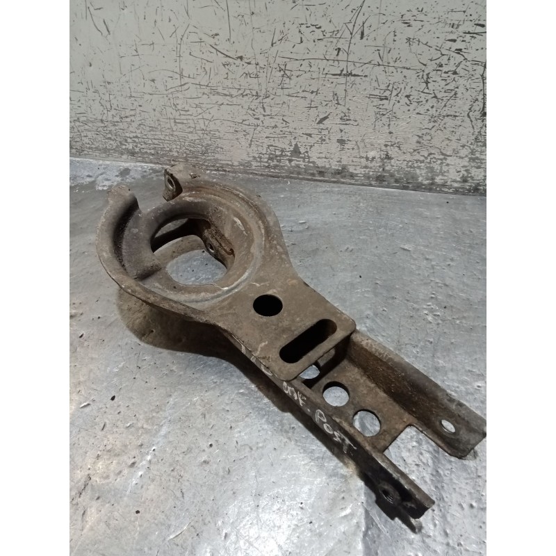 Recambio de brazo suspension inferior trasero derecho para volvo v70 ii (285) 2.4 referencia OEM IAM   POSTERIOR