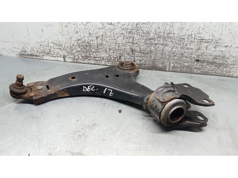 Recambio de brazo suspension inferior delantero izquierdo para volvo xc60 kinetic awd referencia OEM IAM   08