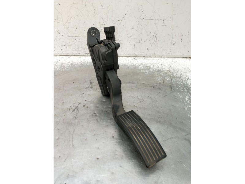 Recambio de potenciometro pedal para hyundai i20 ii (gb, ib) 1.2 referencia OEM IAM B9010  2014