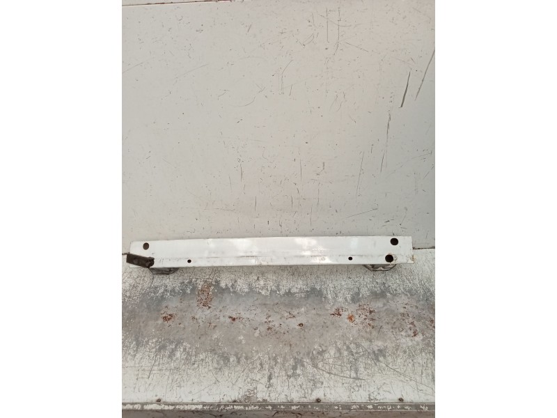 Recambio de refuerzo paragolpes trasero para nissan juke (f15) 1.6 dig-t referencia OEM IAM   2010