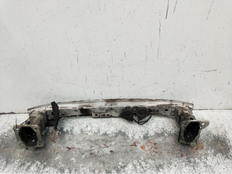 Recambio de refuerzo paragolpes delantero para ford focus ii (da_, hcp, dp) 1.6 tdci referencia OEM IAM   2008