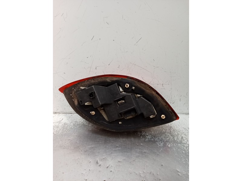 Recambio de piloto trasero derecho para ford ka (rb_) 1.3 i referencia OEM IAM   1996