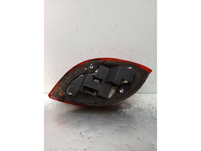 Recambio de piloto trasero izquierdo para ford ka (rb_) 1.3 i referencia OEM IAM   1996