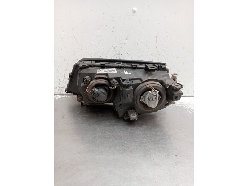 Recambio de faro derecho para bmw 3 (e46) 320 d referencia OEM IAM 63126910956 5830100001 2001 FARO PARA PULIR