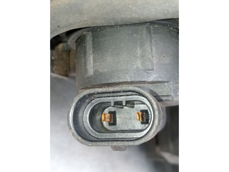 Recambio de faro derecho para bmw 3 (e46) 320 d referencia OEM IAM 63126910956 5830100001 2001 FARO PARA PULIR