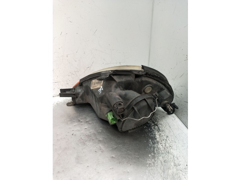 Recambio de faro derecho para ford ka (rb_) 1.3 i referencia OEM IAM 67724920  1996