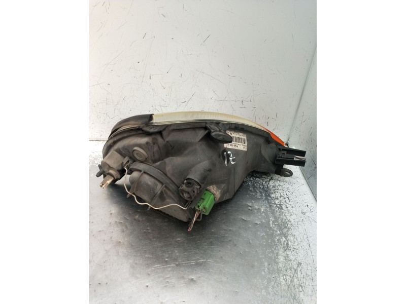 Recambio de faro izquierdo para ford ka (rb_) 1.3 i referencia OEM IAM 67724910  1996