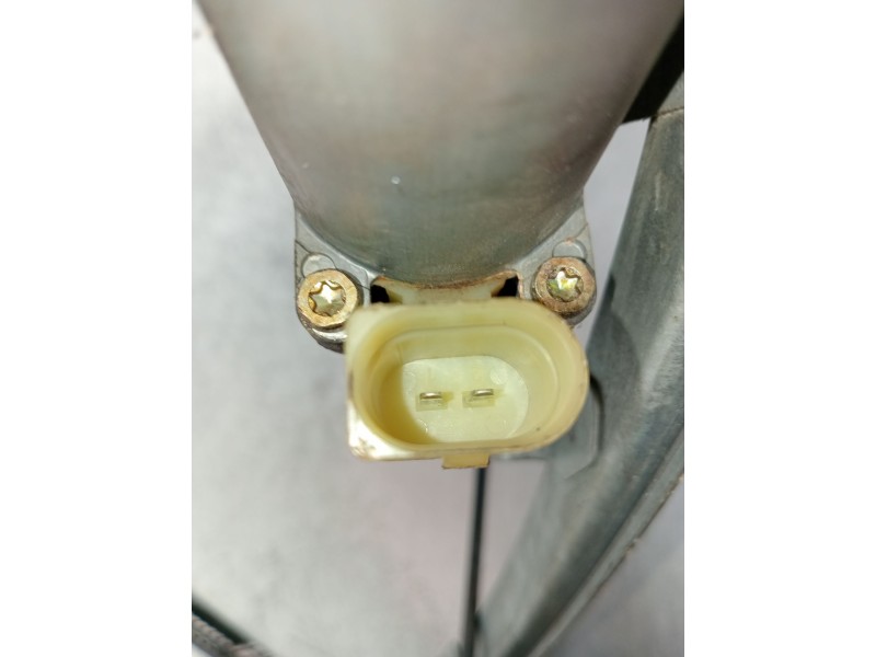 Recambio de elevalunas delantero derecho para bmw 3 (e46) 320 d referencia OEM IAM 676283620640  2001