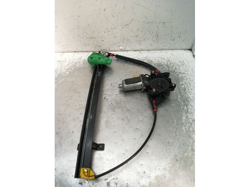 Recambio de elevalunas delantero derecho para ford ka (rb_) 1.3 i referencia OEM IAM 0130821683 3P 1996
