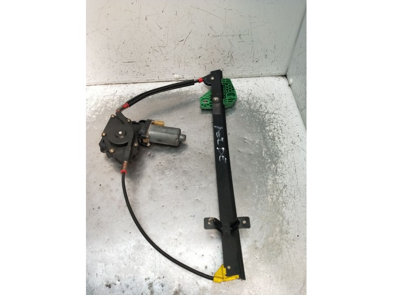 Recambio de elevalunas delantero derecho para ford ka (rb_) 1.3 i referencia OEM IAM 0130821683 3P 1996