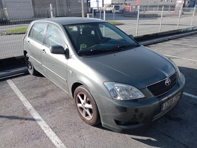 toyota corolla (_e12_) del año 2003