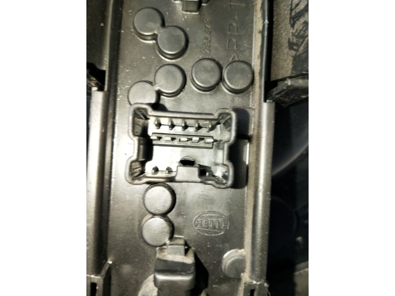 Recambio de piloto trasero izquierdo para nissan almera ii hatchback (n16) 2.2 dci referencia OEM IAM   