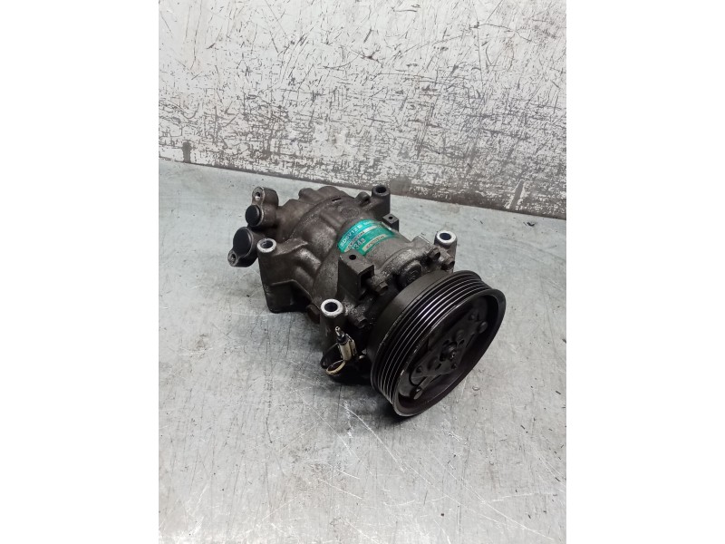 Recambio de compresor aire acondicionado para renault clio ii (bb_, cb_) 1.5 dci (b/cb07) referencia OEM IAM 8200315744 SD6V1214
