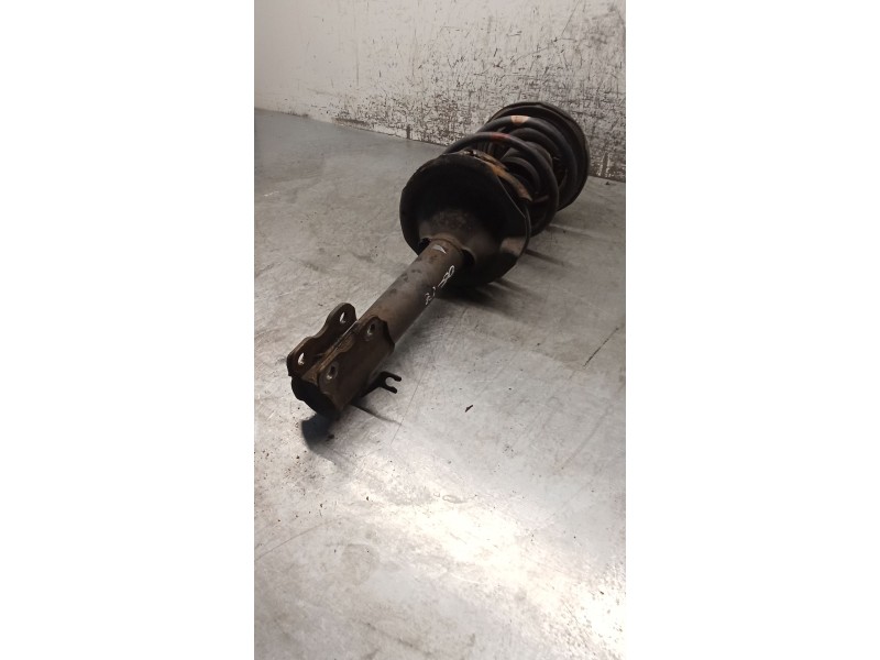 Recambio de amortiguador delantero izquierdo para nissan x-trail i (t30) 2.2 di 4x4 referencia OEM IAM   01