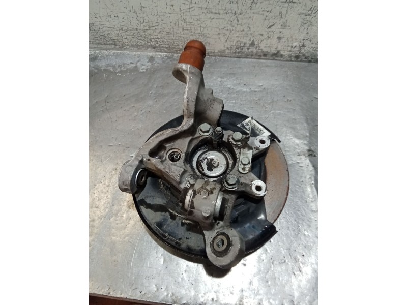 Recambio de mangueta trasera derecha para volvo v70 ii (285) 2.4 referencia OEM IAM   00