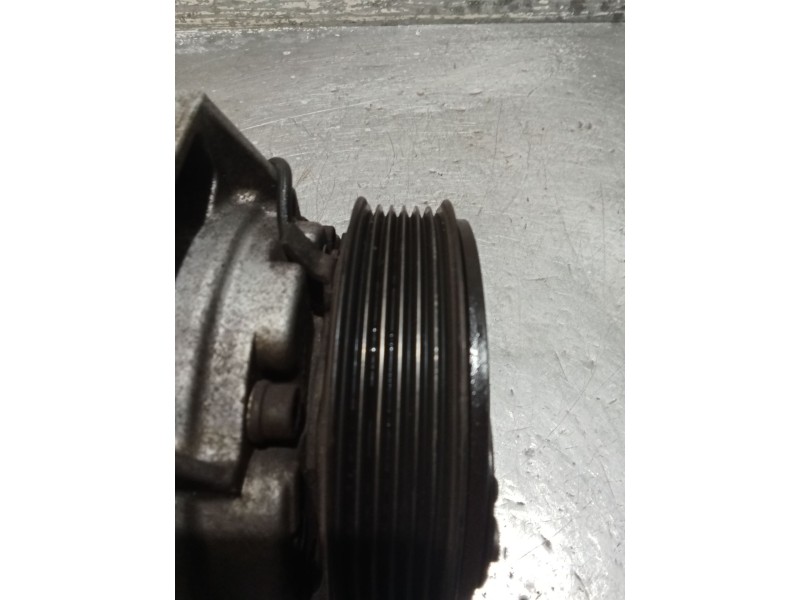 Recambio de compresor aire acondicionado para volvo v70 ii (285) 2.4 referencia OEM IAM 8684287  00