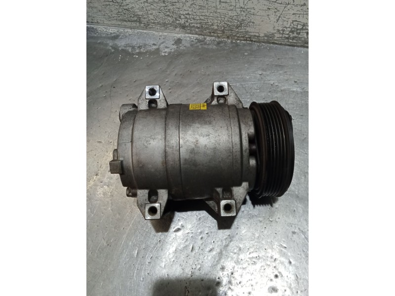 Recambio de compresor aire acondicionado para volvo v70 ii (285) 2.4 referencia OEM IAM 8684287  00