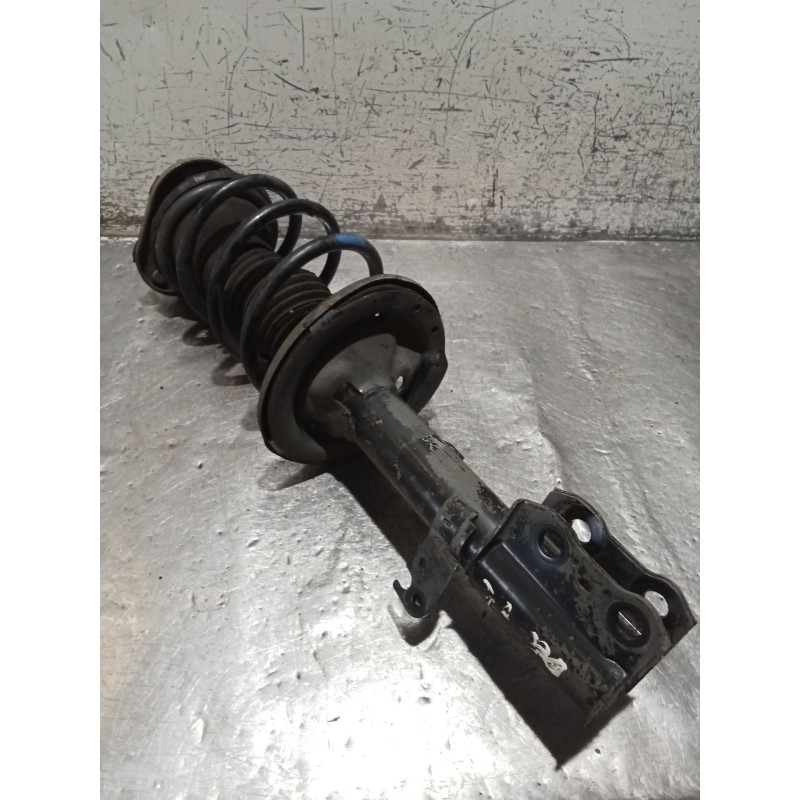 Recambio de amortiguador delantero izquierdo para toyota corolla (_e12_) 1.6 vvt-i (zze121_) referencia OEM IAM   
