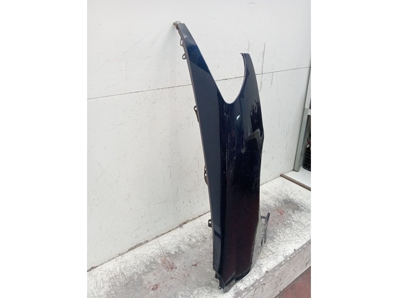 Recambio de aleta delantera derecha para peugeot 607 (9d, 9u) 2.2 16v referencia OEM IAM   