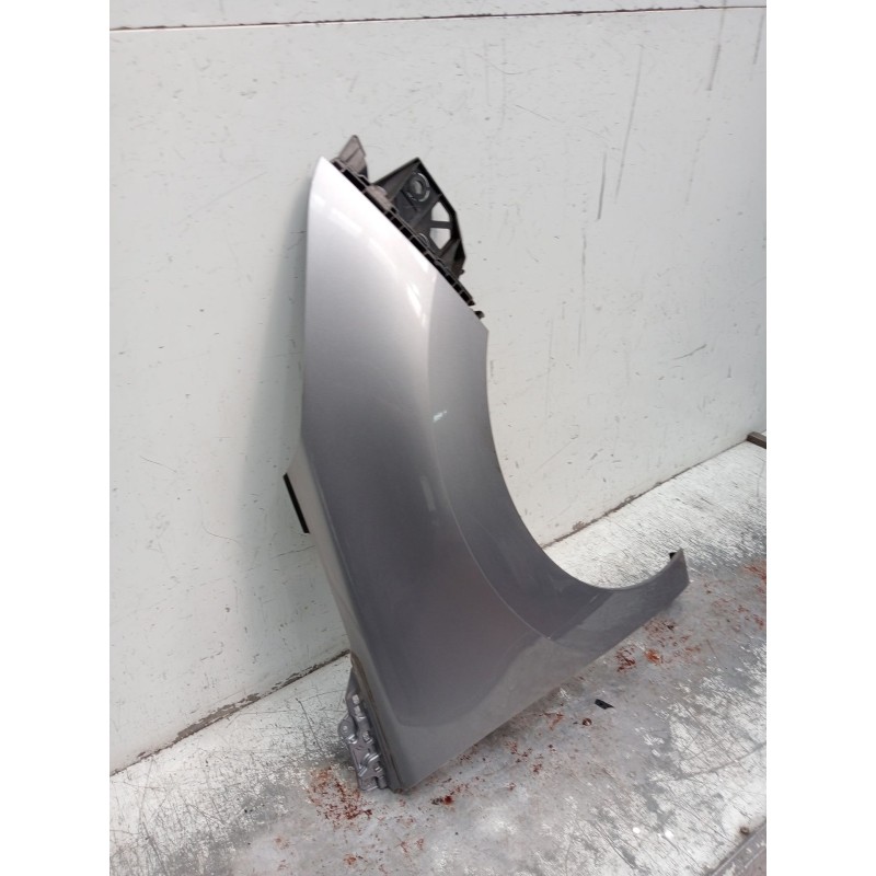 Recambio de aleta delantera derecha para peugeot 5008 (0u_, 0e_) 2.0 hdi 150 / bluehdi 150 referencia OEM IAM   