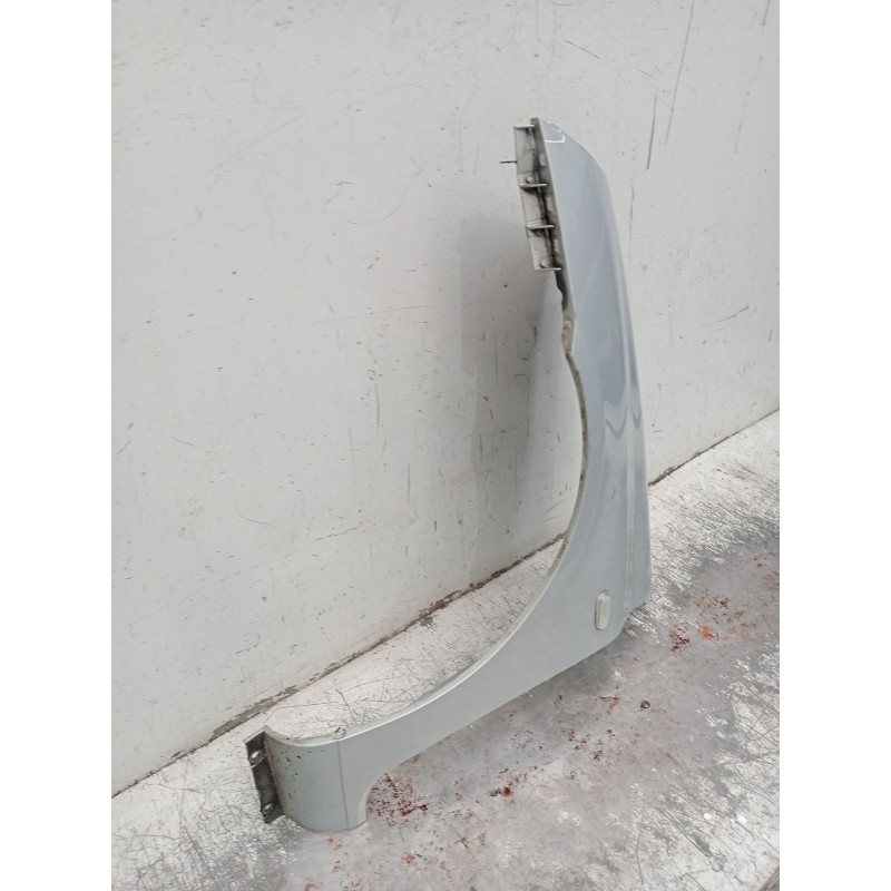 Recambio de aleta delantera izquierda para renault clio ii (bb_, cb_) 1.5 dci (b/cb07) referencia OEM IAM   