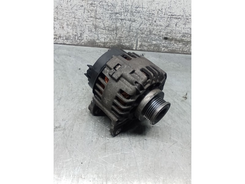 Recambio de alternador para renault clio ii (bb_, cb_) 1.5 dci (b/cb07) referencia OEM IAM 8200022774 125A 01