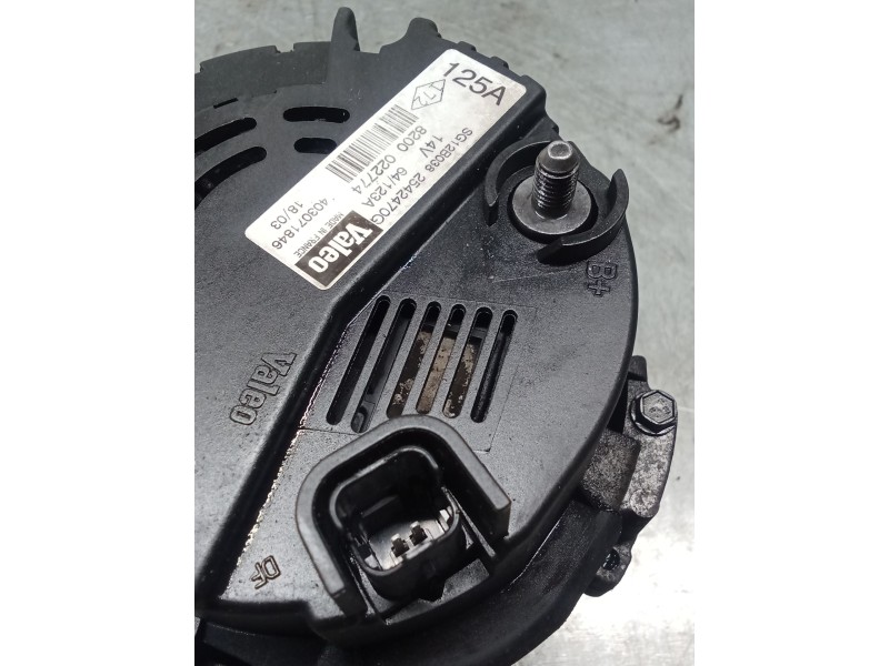 Recambio de alternador para renault clio ii (bb_, cb_) 1.5 dci (b/cb07) referencia OEM IAM 8200022774 125A 01