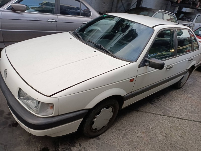 volkswagen passat berlina (312) del año 1992