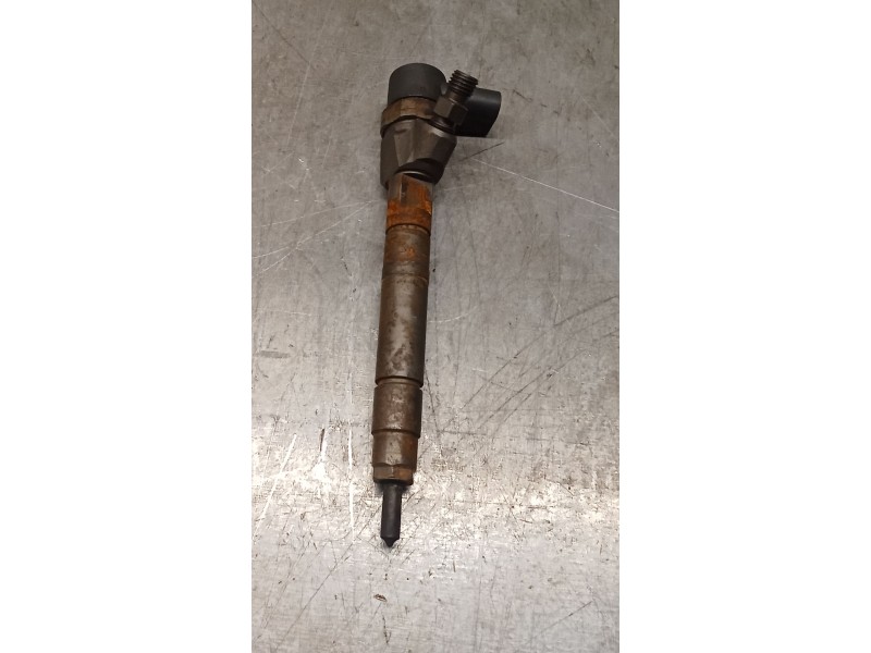 Recambio de inyector para mercedes-benz clase c (w203) c 270 cdi (203.016) referencia OEM IAM 0445110100 A6110701387 BOSCH