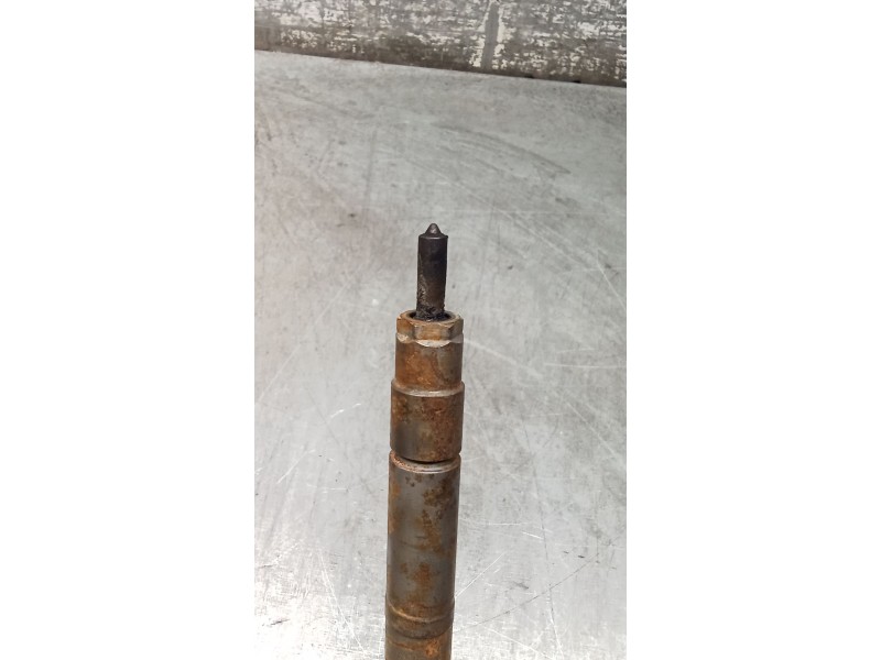 Recambio de inyector para mercedes-benz clase c (w203) c 270 cdi (203.016) referencia OEM IAM 0445110100 A6110701387 BOSCH