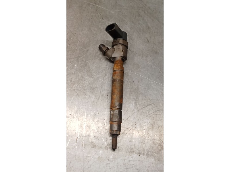 Recambio de inyector para mercedes-benz clase c (w203) c 270 cdi (203.016) referencia OEM IAM 0445110100 A6110701387 BOSCH