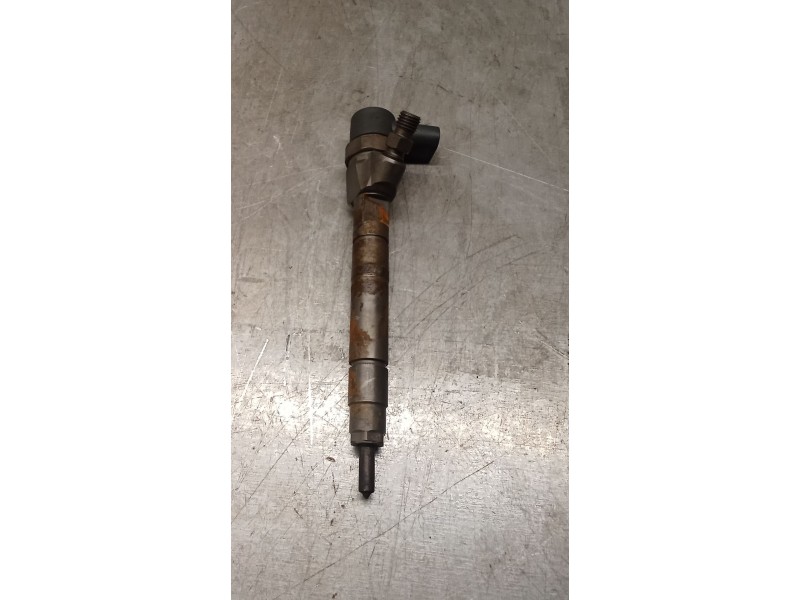 Recambio de inyector para mercedes-benz clase c (w203) c 270 cdi (203.016) referencia OEM IAM 0445110100 A6110701387 BOSCH