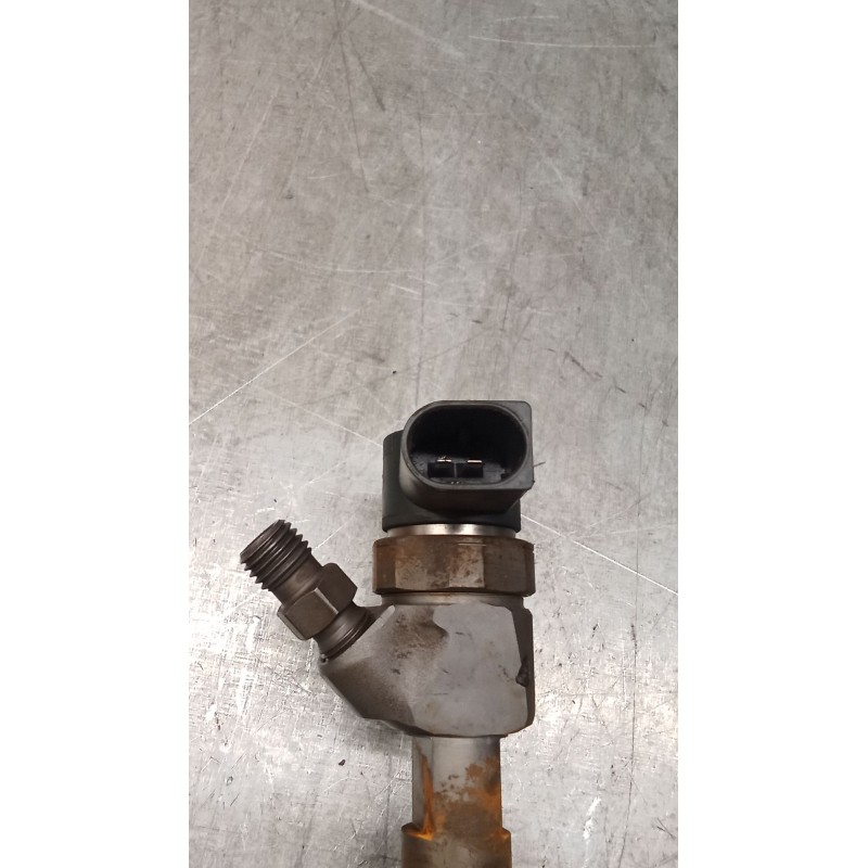 Recambio de inyector para mercedes-benz clase c (w203) c 270 cdi (203.016) referencia OEM IAM 0445110100 A6110701387 BOSCH
