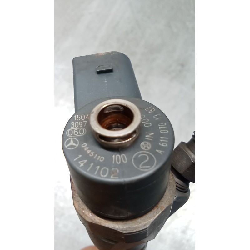 Recambio de inyector para mercedes-benz clase c (w203) c 270 cdi (203.016) referencia OEM IAM 0445110100 A6110701387 BOSCH