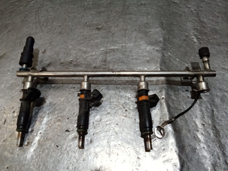 Recambio de rampa inyectora para opel zafira / zafira family b (a05) 1.8 (m75) referencia OEM IAM 090C3BA  